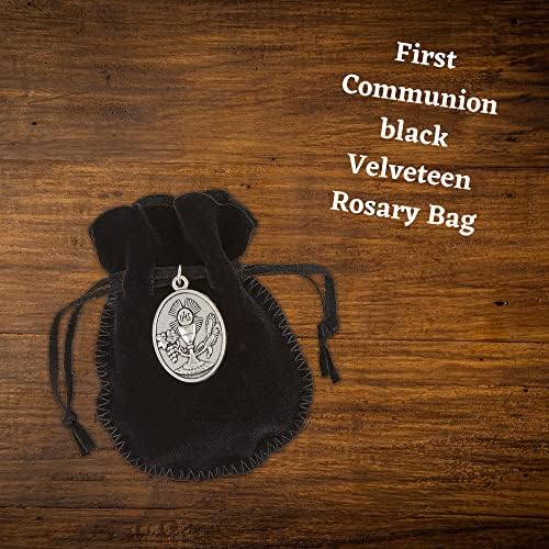 Presente da primeira comunhão com rosário preto, medalha, pulseira, bolsa e cartão de oração, presentes católicos