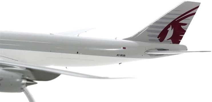 JC Wings Qatar Cargo para Boeing 747-8F A7-BGB com Stand Limited Edition 1/200 Aeronave Diecast