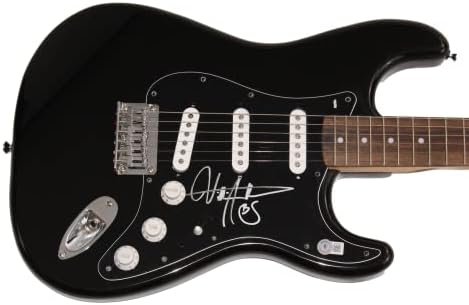 Billy Strings assinou autógrafo em tamanho grande Black Fender Stratocaster Electric Guitar C W/Beckett