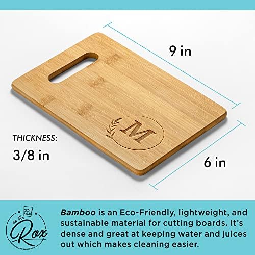 Placas de corte personalizadas - pequena placa de corte gravada com monograma - 9x6 Construtora de corte de bambu