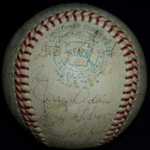 1967 A equipe do Red Sox assinou o beisebol Carl Yastrzemski Bobby Doerr 29 AUTOS JSA LOA! - bolas de beisebol