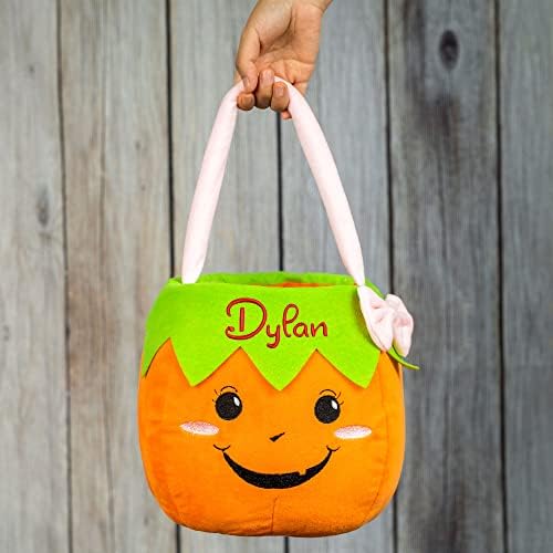 A maioria das cestas personalizadas de Halloween com nome bordado, truque ou tratamento de balde