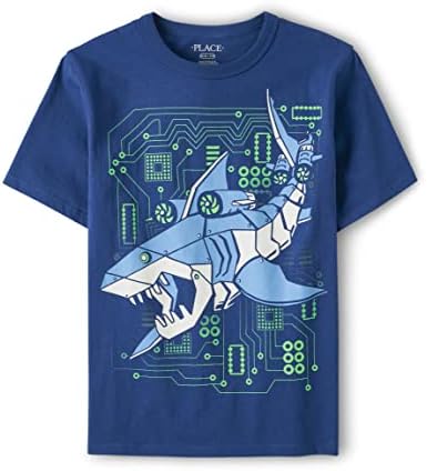 A camiseta gráfica dos garotos do lugar infantil, robo tubarão
