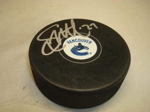 Shawn Matthias assinou o Vancouver Canucks Hockey Puck autografado 1C - Pucks autografados da NHL