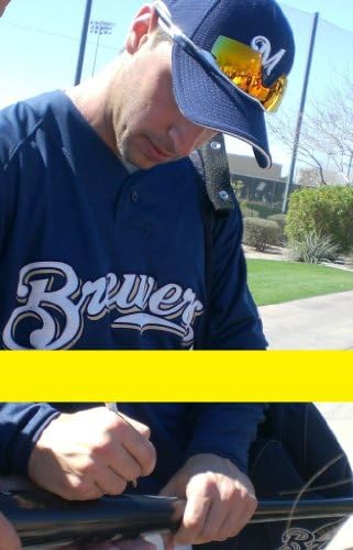 Ryan Braun autografou Black Big Stick Bat com prova, imagem de Ryan assinando para nós, MVP da Liga Nacional