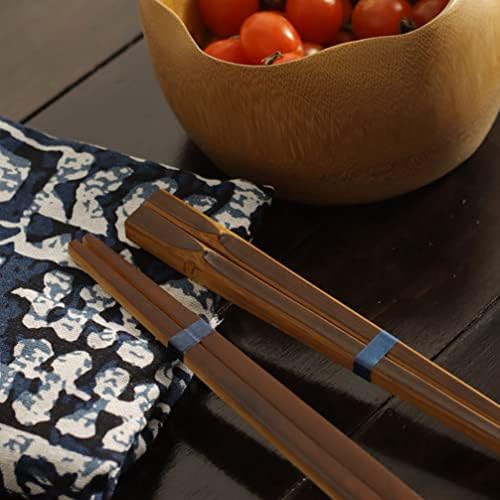 Pauzinhos de estilo japonês de estilo japonês que serve pauzinhos de pauzinhos sashimi pauzinhos