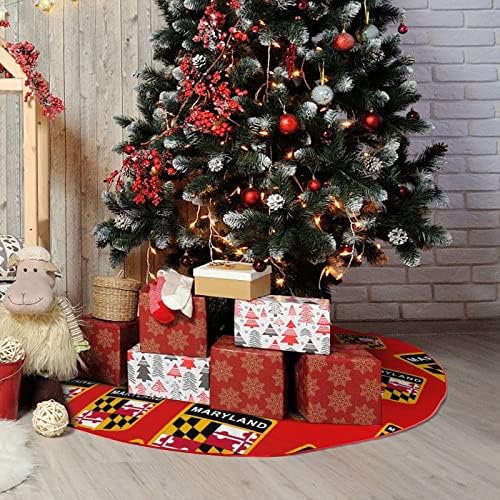 Salia de árvore de Natal da bandeira de Maryland vermelha macia coberta por decorações festivas de festa de Natal
